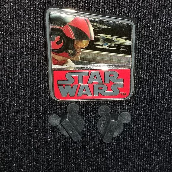Disney Poe LE Pin Star Wars The Force Awakens Countdown #2 111105 2015 - Picture 2 of 7